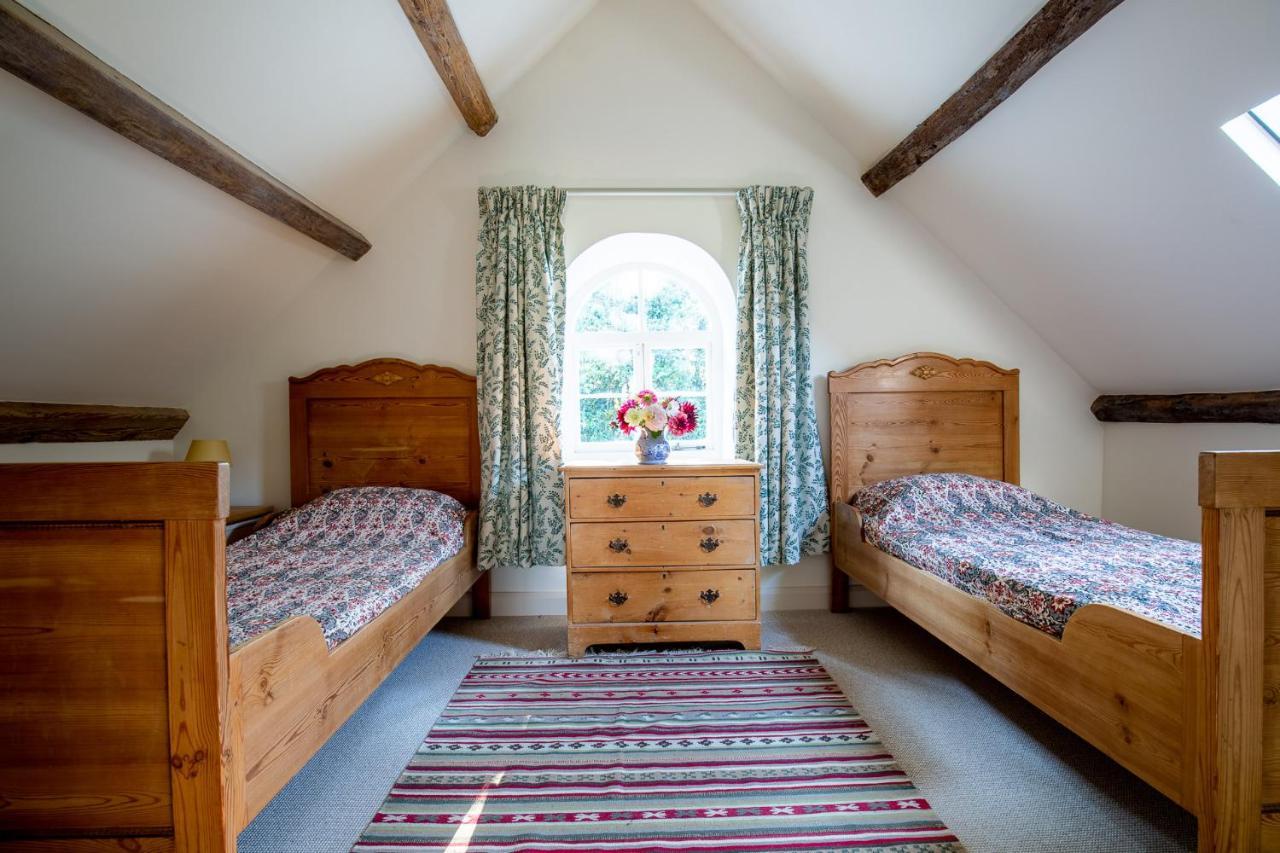 Temple Guiting Cottage Exterior foto